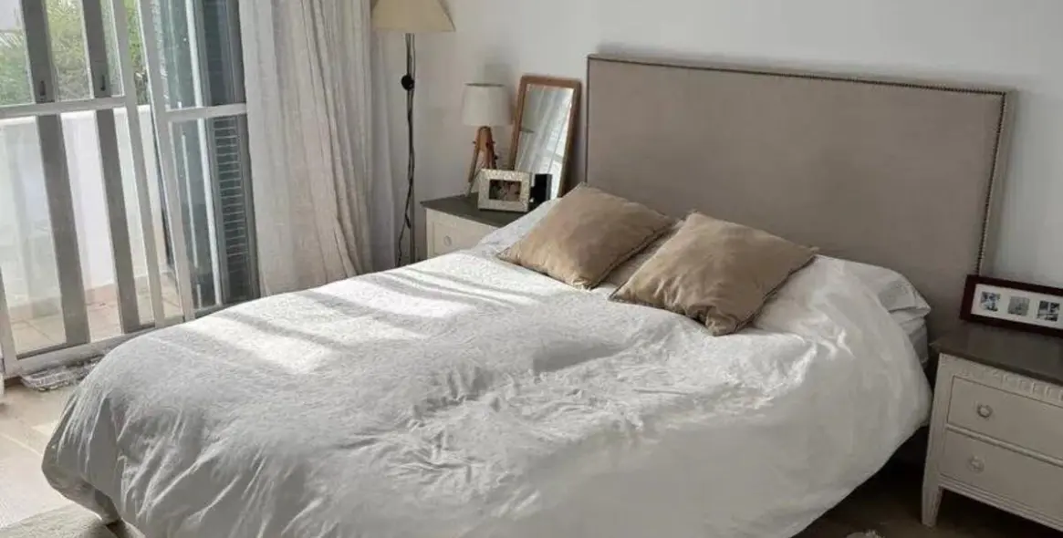 Sale of semi-detached house in San Pedro de Alcántara 10