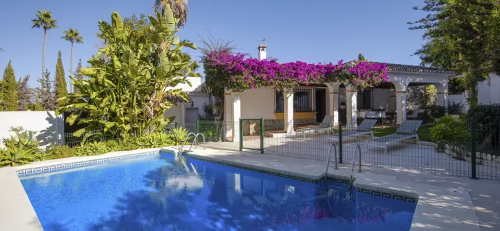 Venta de villa independiente en Guadalmina Alta 0