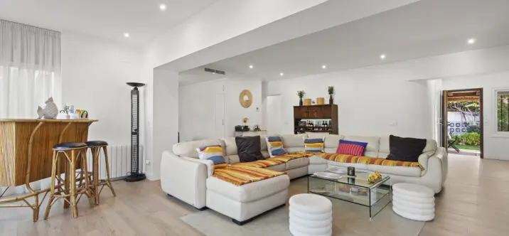 Sale of detached villa in Guadalmina Alta 1