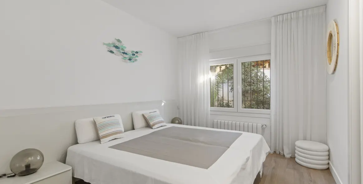 Продажа  отдельно стоящей виллы в Guadalmina Alta 26