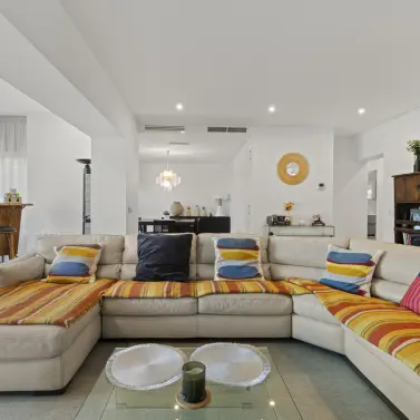 Venta de villa independiente en Guadalmina Alta