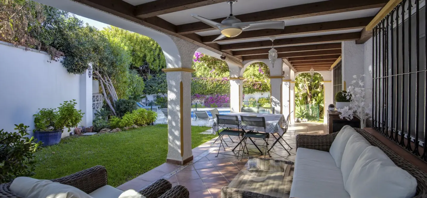 Venta de villa independiente en Guadalmina Alta 2