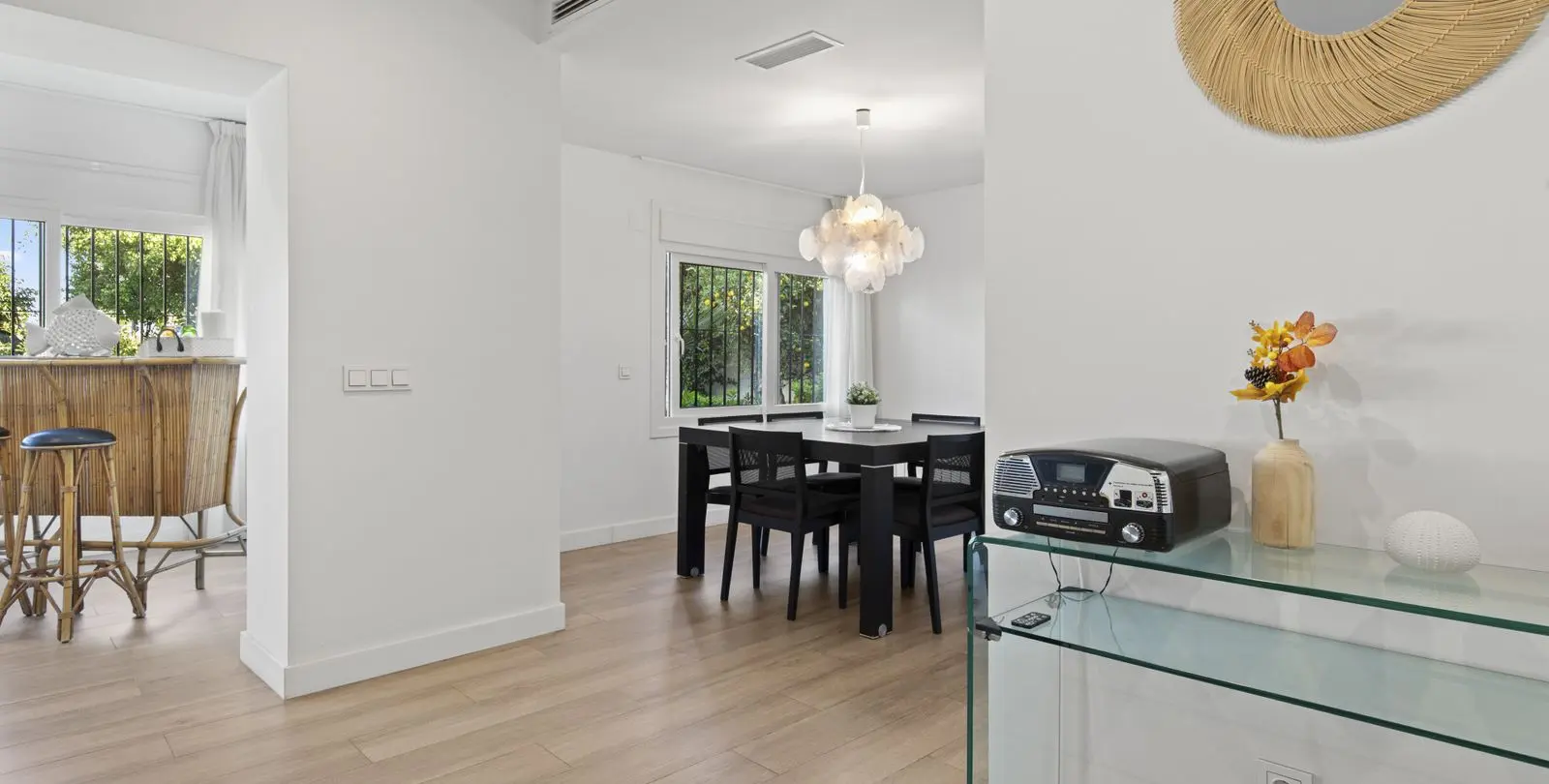 Sale of detached villa in Guadalmina Alta 13
