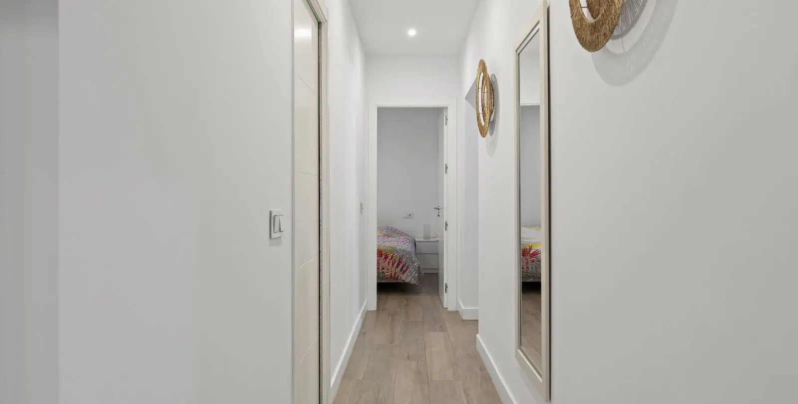 Sale of detached villa in Guadalmina Alta 17