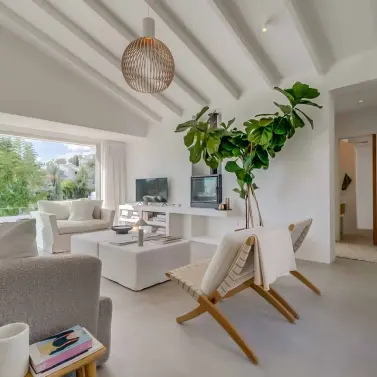 Продажа  отдельно стоящей виллы в Benalmadena