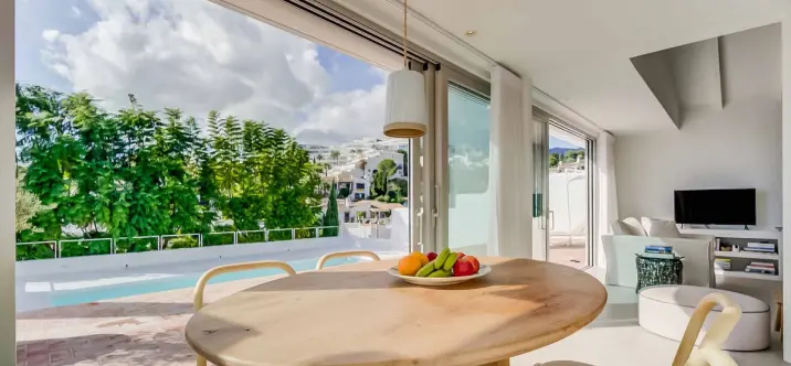 Продажа  отдельно стоящей виллы в Benalmadena 3