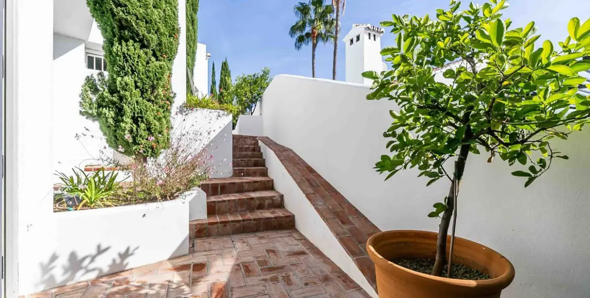 Продажа  отдельно стоящей виллы в Benalmadena 28