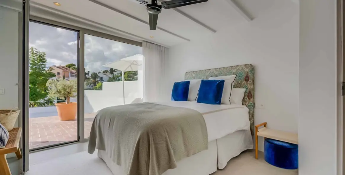 Продажа  отдельно стоящей виллы в Benalmadena 75