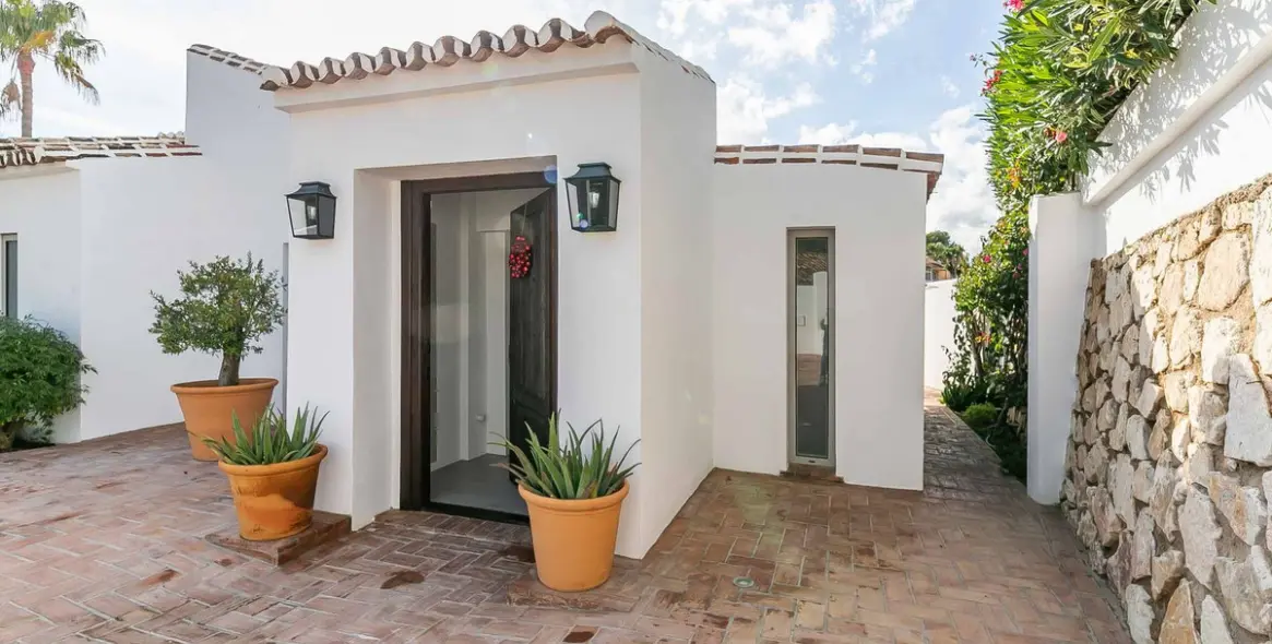 Продажа  отдельно стоящей виллы в Benalmadena 99