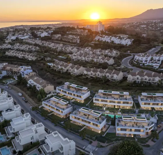 Продажа дома на две семьи в El Paraiso