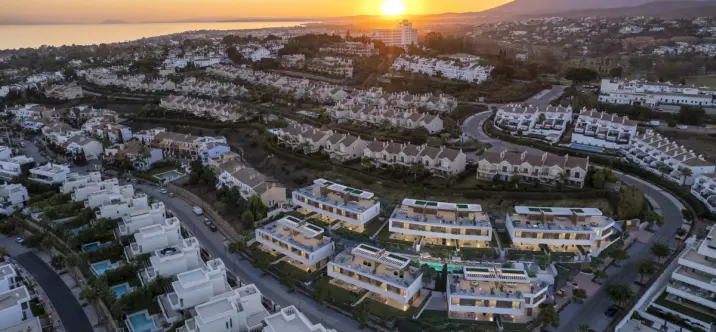 Продажа дома на две семьи в El Paraiso 0