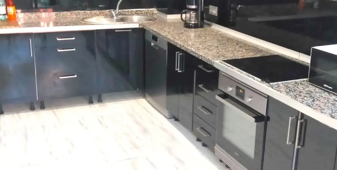 Продажа дома на две семьи в Puerto Banús 4