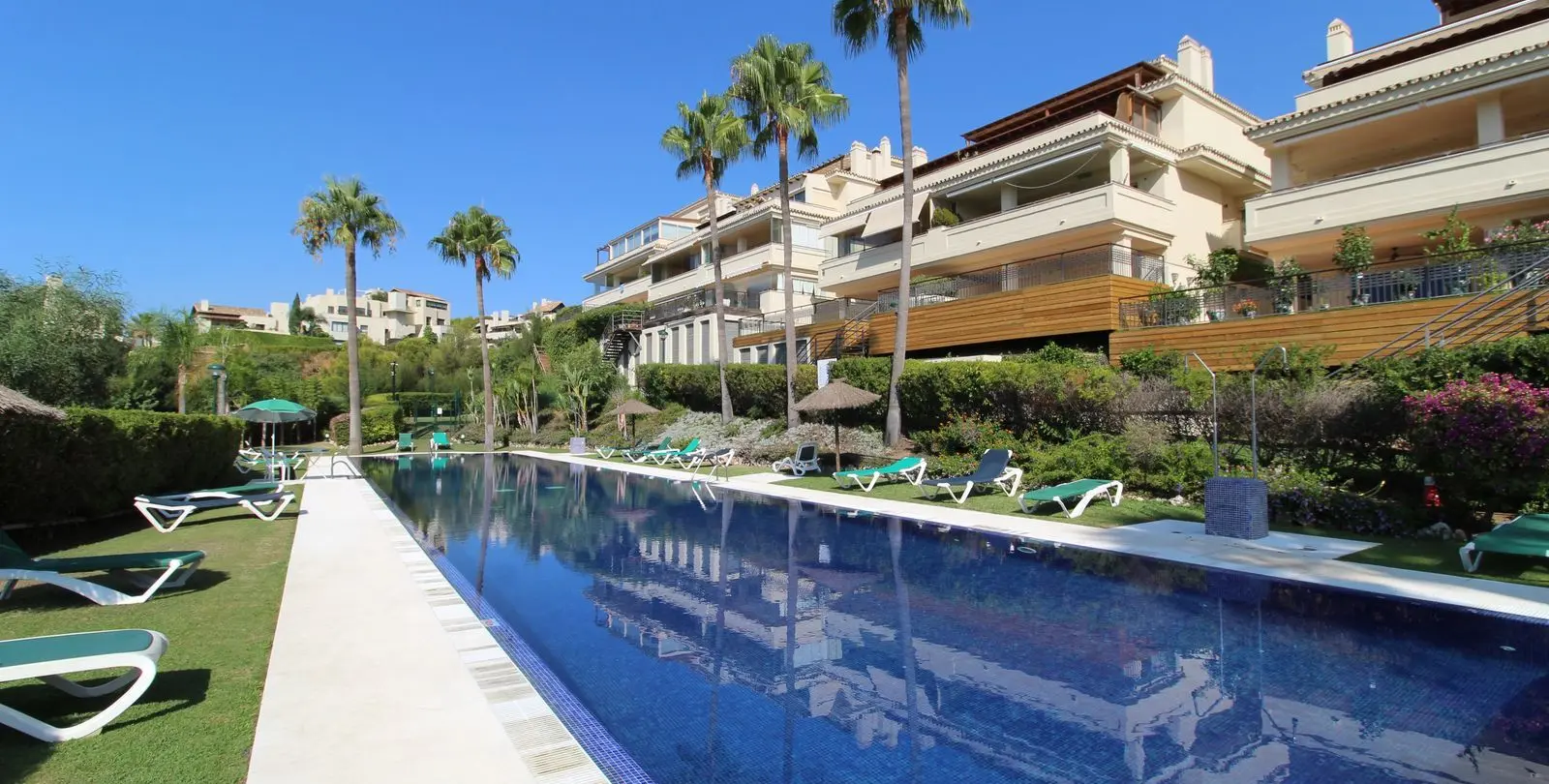 Venta de apartamento en planta baja en Sierra Blanca 22