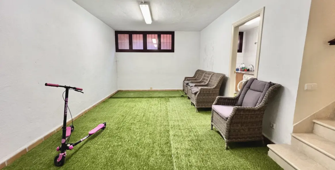 Sale of townhouse in Marbella (district The Golden Mile) 4