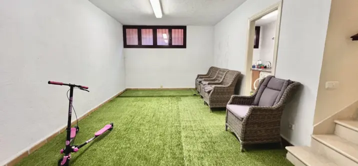 Townhouse R4969243 3