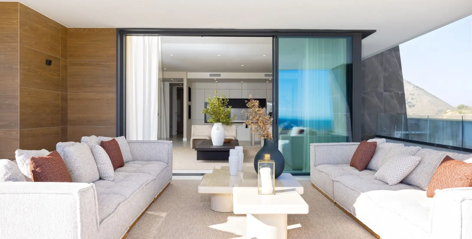 Sale of ground floor apartment in New Golden Mile 4