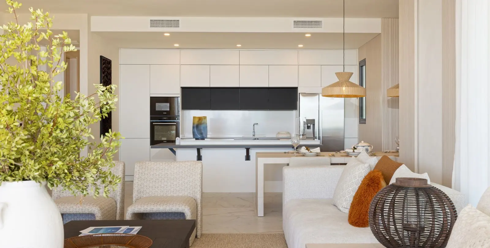Sale of ground floor apartment in New Golden Mile 6