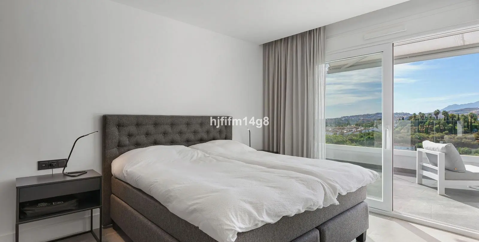 Venta de ático dúplex en La Quinta 11