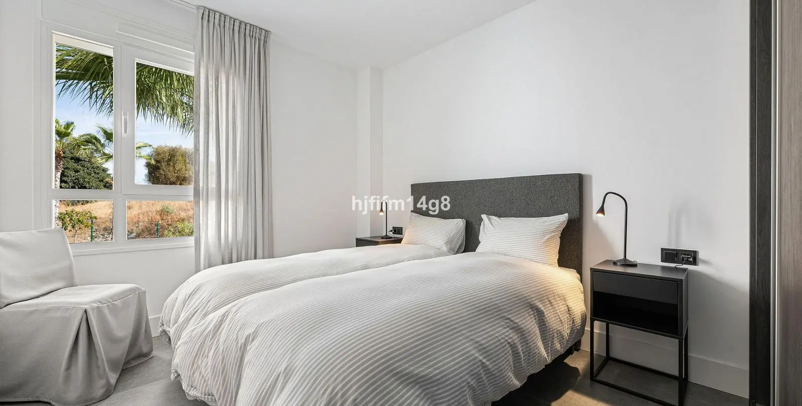 Venta de ático dúplex en La Quinta 13