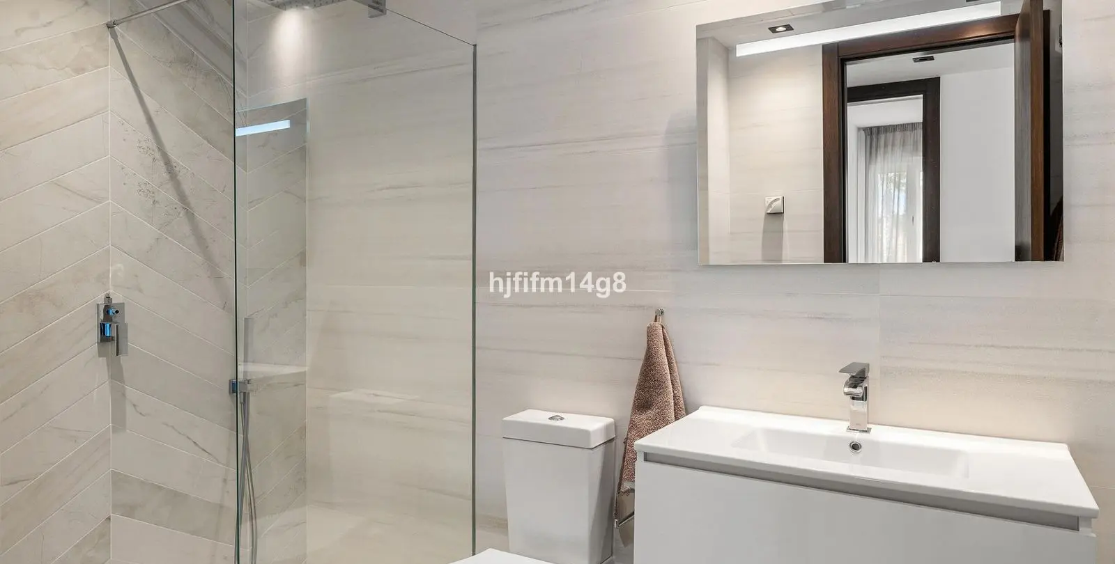 Venta de ático dúplex en La Quinta 15