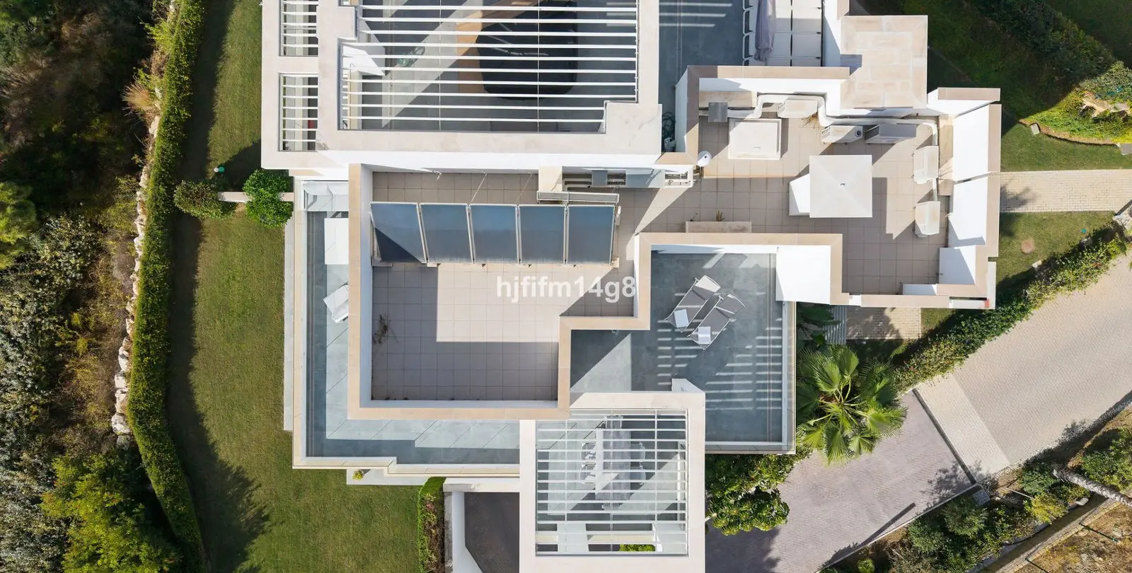 Venta de ático dúplex en La Quinta 20