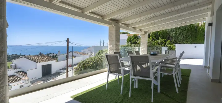 Sale of detached villa in La Cala de Mijas 1