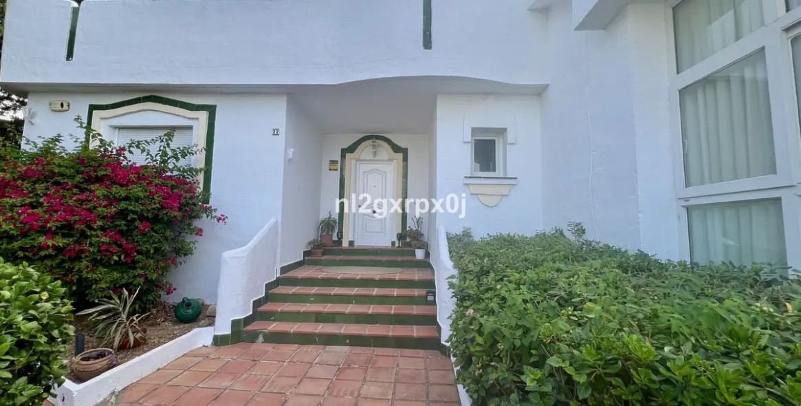 Venta de villa independiente en Reserva de Marbella 2