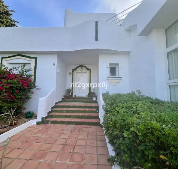 Venta de villa independiente en Reserva de Marbella