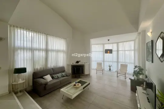 Image 4 thumb