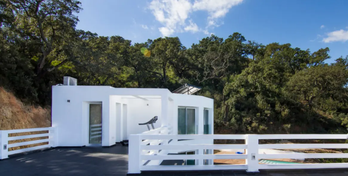 Sale of detached villa in La Mairena 2