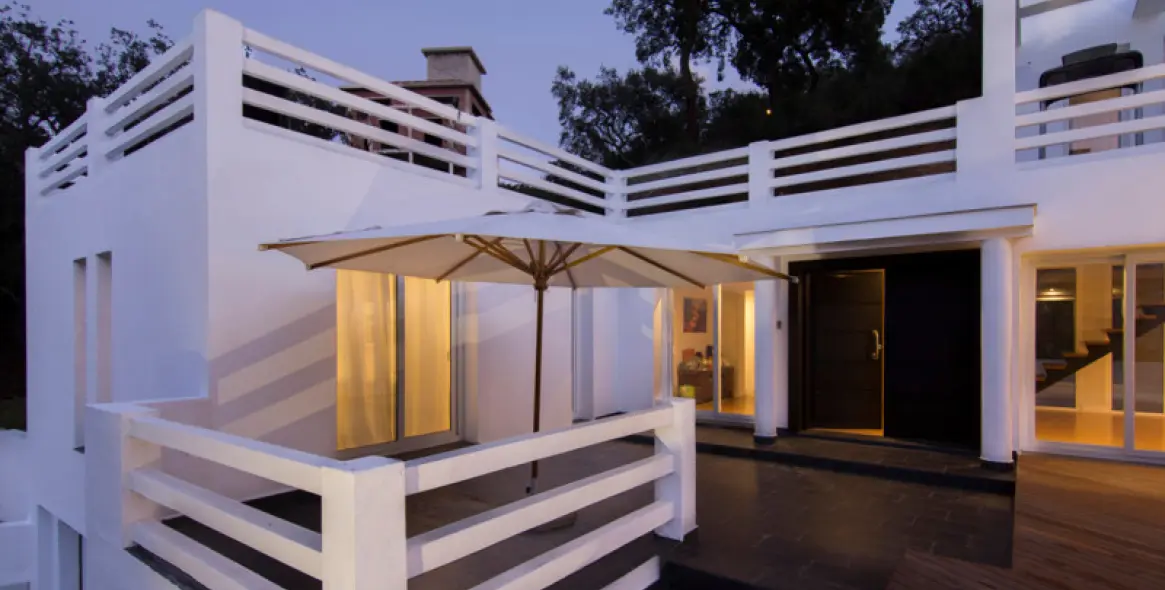 Sale of detached villa in La Mairena 8