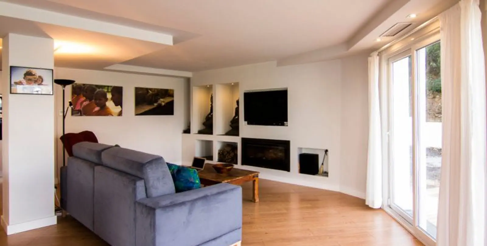 Sale of detached villa in La Mairena 4