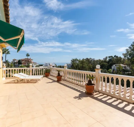 Sale of detached villa in Torrenueva