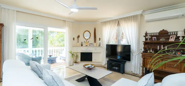 Sale of detached villa in Torrenueva 3