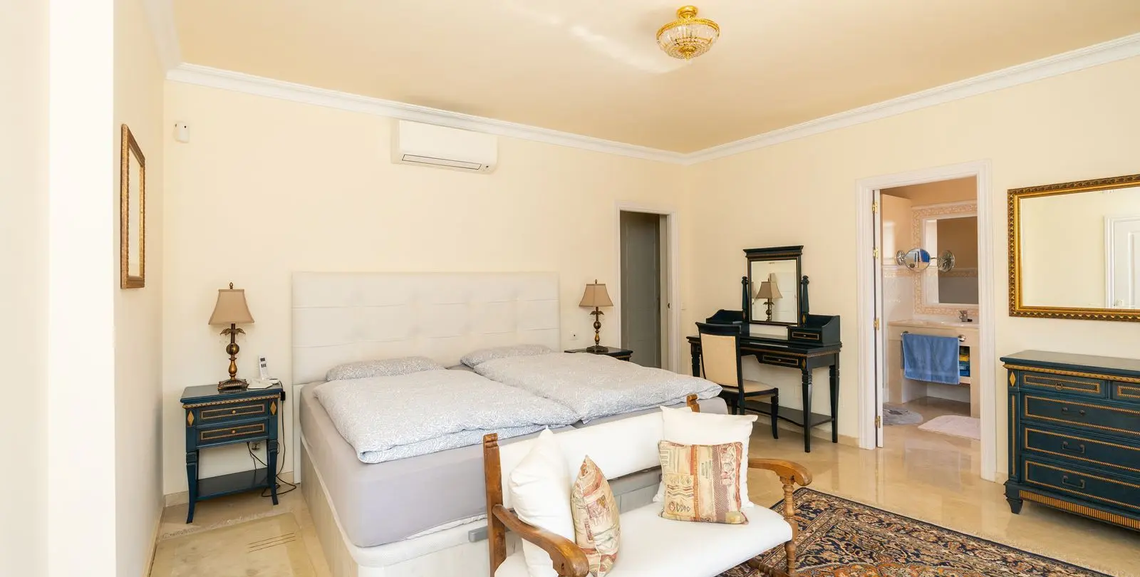 Sale of detached villa in Torrenueva 31