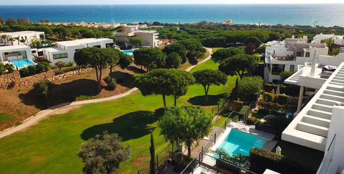 Продажа таунхауса в Artola 1