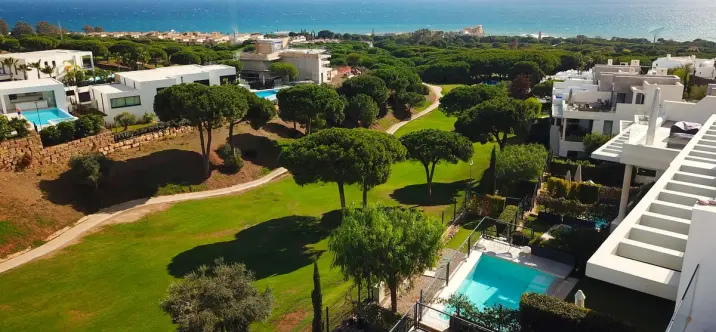 Продажа таунхауса в Artola 0