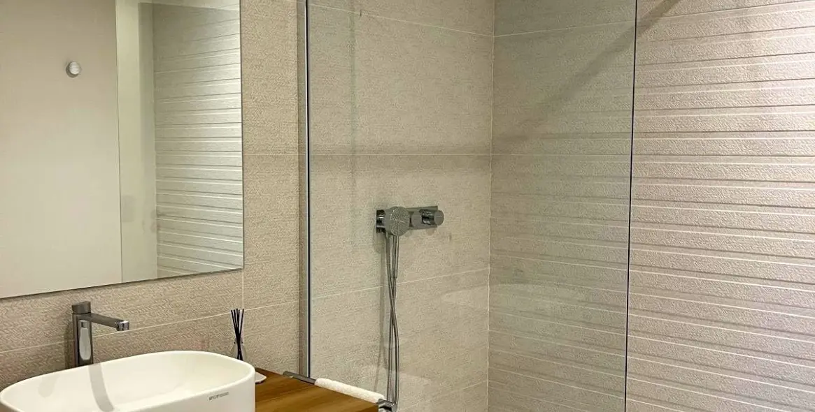 Sale of townhouse in Artola 27