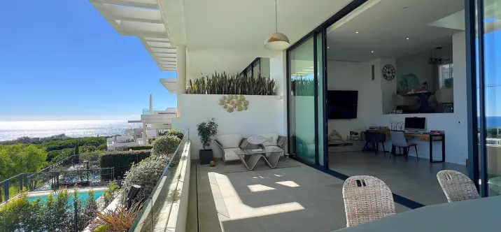 Sale of townhouse in Artola 4