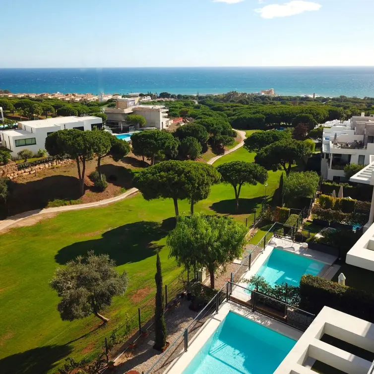 Sale of townhouse in Artola