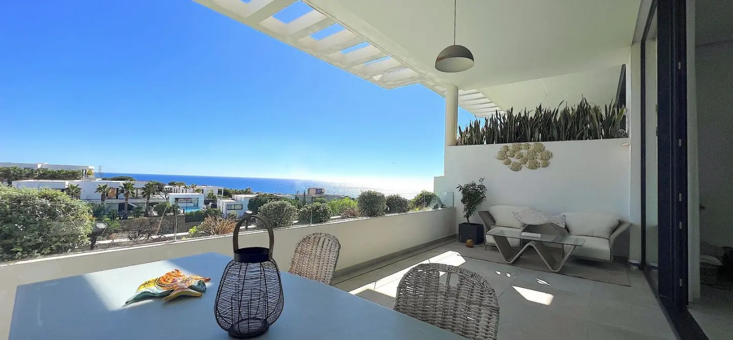 Sale of townhouse in Artola 1