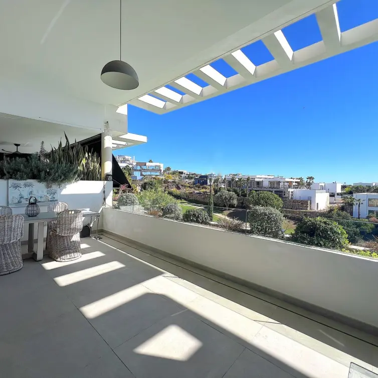 Sale of townhouse in Artola