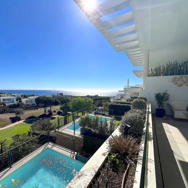 Sale of townhouse in Artola