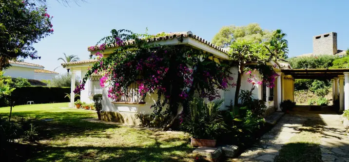 Oтдельно стоящая вилла R5083873 2