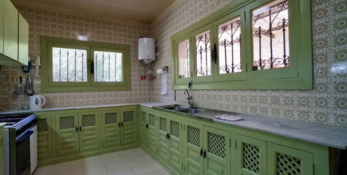 Продажа  отдельно стоящей виллы в Estepona (район El Paraiso) 6