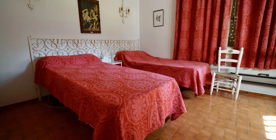 Продажа  отдельно стоящей виллы в Estepona (район El Paraiso) 12