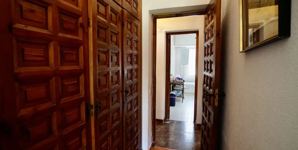 Продажа  отдельно стоящей виллы в Estepona (район El Paraiso) 16