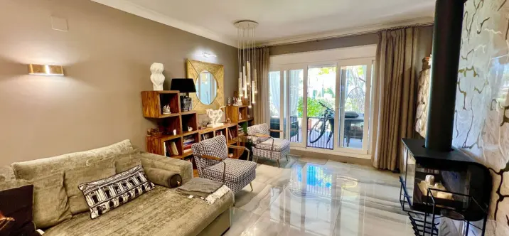 Sale of ground floor apartment in San Pedro de Alcántara 1