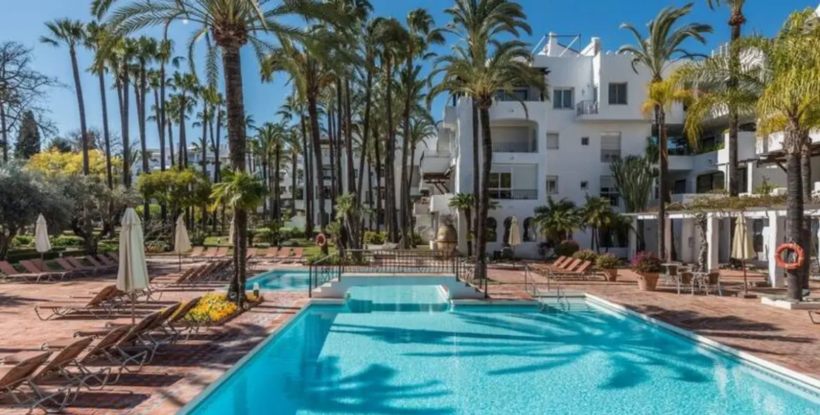 Продажа апартаментов на первом этаже в Puerto Banús 1