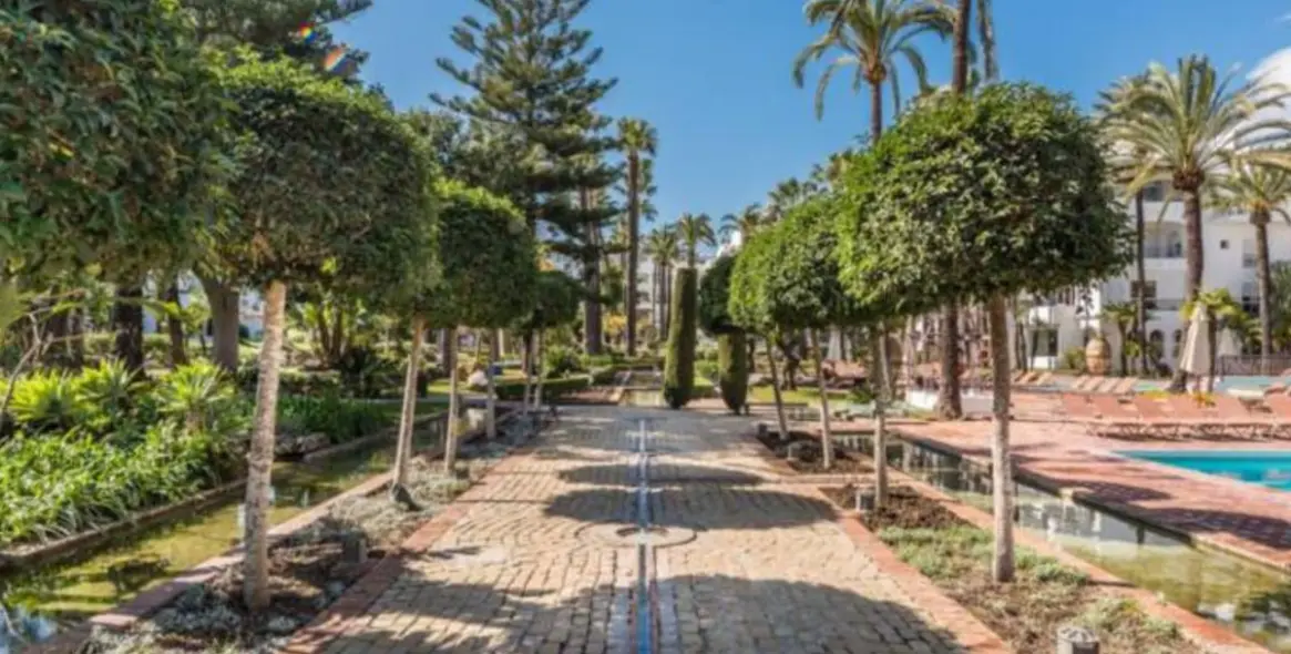 Продажа апартаментов на первом этаже в Puerto Banús 5